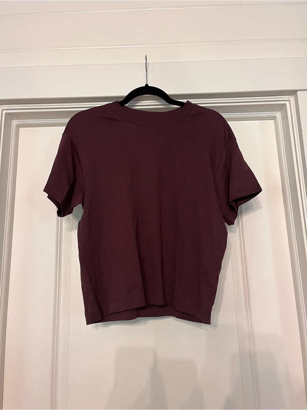 GAP Women's Short Sleeve Crewneck Top - Burgundy